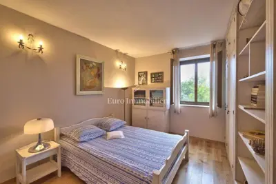 House for sale in Otok Brač, 330 m² - 4