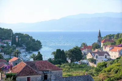 House for sale in Otok Brač, 330 m² - 2
