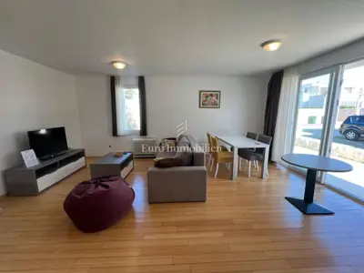 Apartman u Petrčanima, prizemlje, 2 terase i parkirališno mjesto - 4