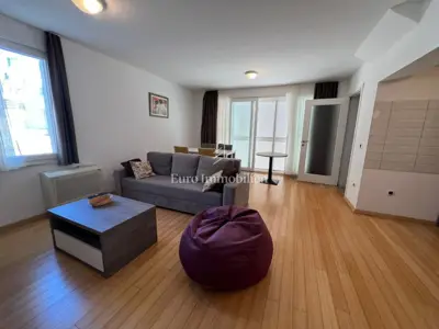 Apartman u Petrčanima, prizemlje, 2 terase i parkirališno mjesto