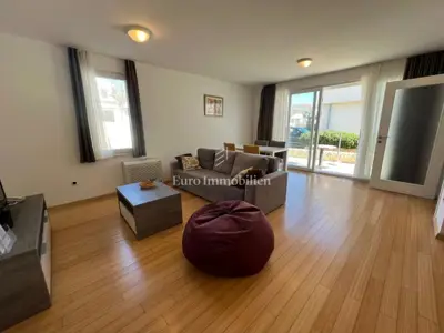 Apartman u Petrčanima, prizemlje, 2 terase i parkirališno mjesto - 5