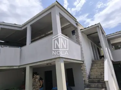 Kuća u Pirovcu, tri apartmana, garaža i vrt - 3