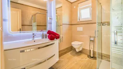 Villa in Novigrad, center, pool and 5 parking spaces - 12