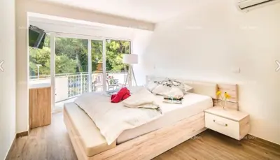 Villa in Novigrad, center, pool and 5 parking spaces - 8
