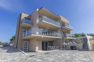 Villa 402 m², Murter - pool and view of Kornati - 2