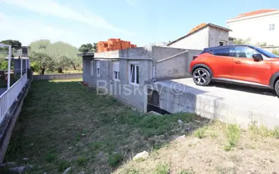 Kuća 119 m², Stobreč - dvojna, miran rezidencijalni dio - 2
