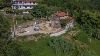 Building plot 1,800 m², Motovun - permit for a villa with a pool - 3