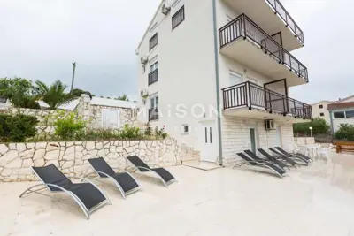 Kuća 327 m², Okrug Donji - 100 m od mora - 6