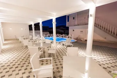 Kuća 327 m², Okrug Donji - 100 m od mora - 4