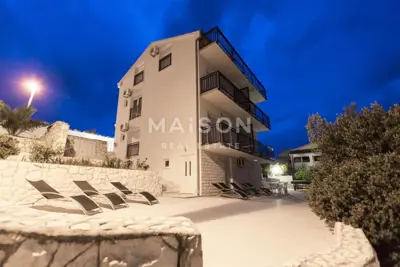 Kuća 327 m², Okrug Donji - 100 m od mora - 7