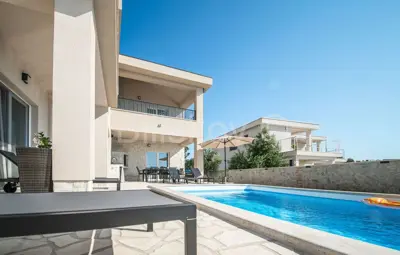 Vila 150 m², Jakišnica u Novalji, 60 m od mora - 2