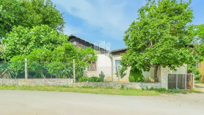 Kuća 190 m², Umag - za renovaciju i garaža - 8