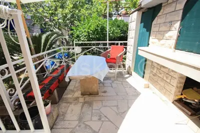 Brač, Supetar, Doppelhaus mit Garage und Parkplatz - 13