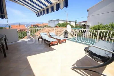 Brač, Supetar, Doppelhaus mit Garage und Parkplatz - 3