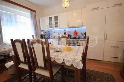 Brač, Supetar, Doppelhaus mit Garage und Parkplatz - 18