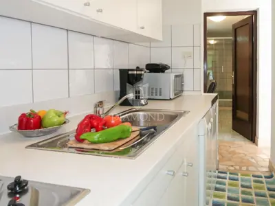 Lovran, apartmanska kuća na jedinstvenoj lokaciji - 18