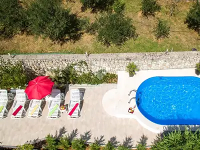 Lovran, apartmanska kuća na jedinstvenoj lokaciji - 5