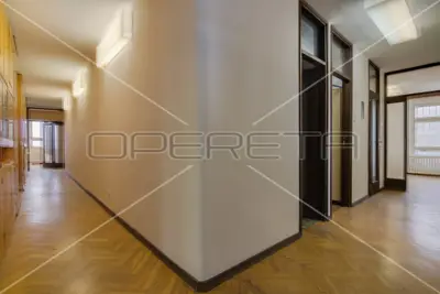 Gewerbefläche 221 m², Črnomerec, gesamte Etage des Hochhauses - 3
