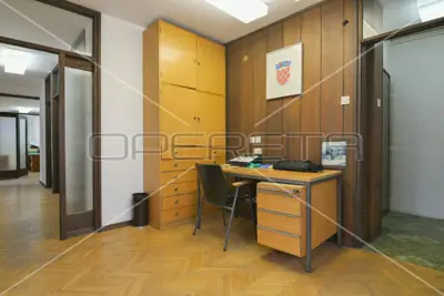 Gewerbefläche 221 m², Črnomerec, gesamte Etage des Hochhauses - 9