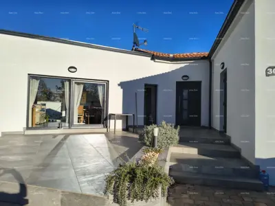 Freistehendes einstöckiges Haus, Grandići, Pool und gepflegtes Grundstück