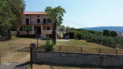 House 261 m², Barban - sea view