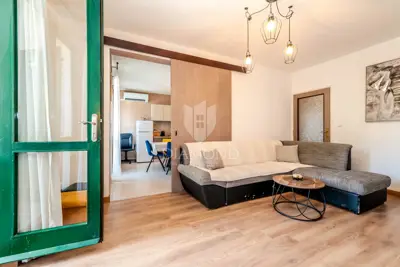 Stan 80 m², Rovinj centar - dvije loggie - 8