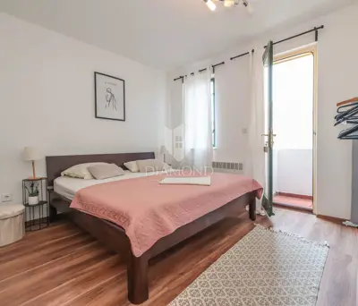 Stan 80 m², Rovinj centar - dvije loggie - 19