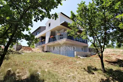 Vila 330 m², Svetvinčenat - moderno dizajnirana - 22