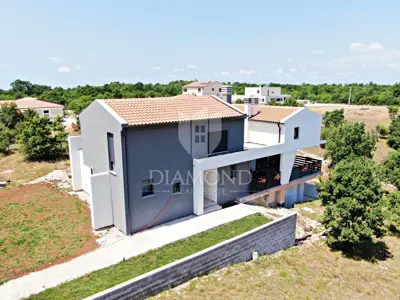 Vila 330 m², Svetvinčenat - moderno dizajnirana - 3