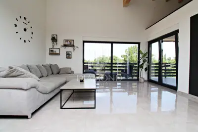 Vila 330 m², Svetvinčenat - moderno dizajnirana - 5