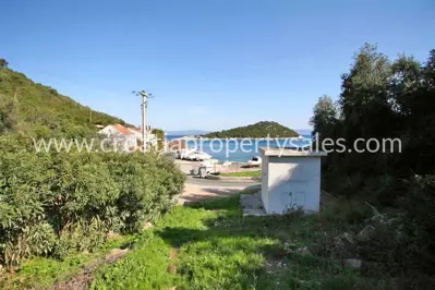 Grundstück 5.185 m², Zaklopatica - 40 m vom Meer - 3
