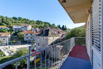 Authentic stone house on the waterfront - Šolta - 2