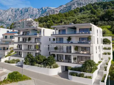 Makarska - Wohnung mit Pool und atemberaubendem Panoramablick - 9
