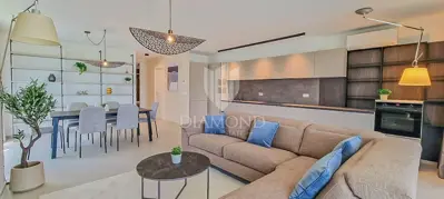 Stan 112,82 m², Novigrad - vrt 180,90 m² i terasa - 11