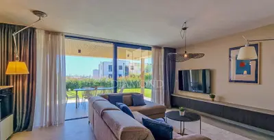 Stan 112,82 m², Novigrad - vrt 180,90 m² i terasa - 7