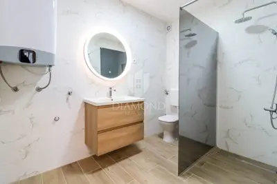 Apartment in Rovinj, 100 m from the beach and the sea - 11