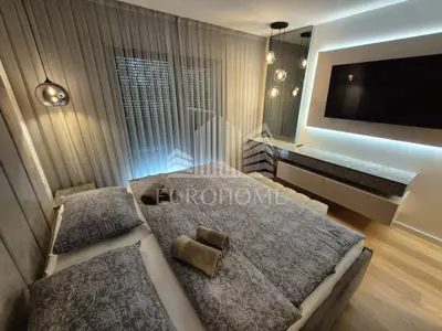 BORIK, Vitrenjak, Trosoban stan prvi red do mora, 300 m² - 13