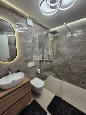 BORIK, Vitrenjak, Trosoban stan prvi red do mora, 300 m² - 12