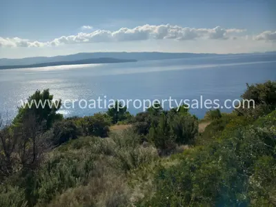 Agricultural land 6,600 m², Otok Brač - first row to the sea - 9