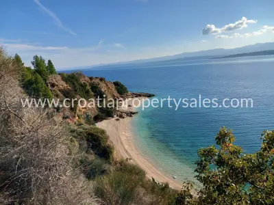 Agricultural land 6,600 m², Otok Brač - first row to the sea - 4