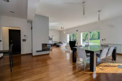 Šestine, wunderschöne dreigeschossige Villa 500 m², auf einem Grundstück von 5000 m²