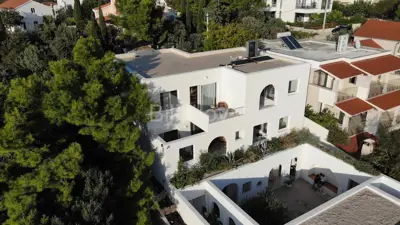 Šolta, Maslinica, prodaja, samostojeća kuća, 4 odvojene jedinice - 14