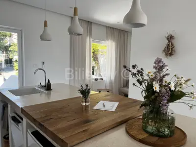 Šolta, Maslinica, prodaja, samostojeća kuća, 4 odvojene jedinice - 4