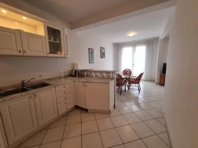 Wohnung 99 m², Njivice, 3 Schlafzimmer und Loggia - 3