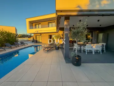 Villa 180 m², Malinska na Krku - sea view - 13