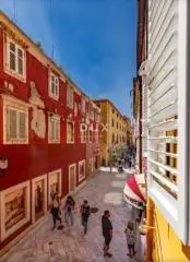 Zadar, Poluotok, poslovni prostor, 38 m², renoviran