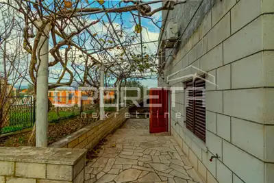 Haus 320 m², Lumbarda auf Korčula, 500 m vom Meer - 9