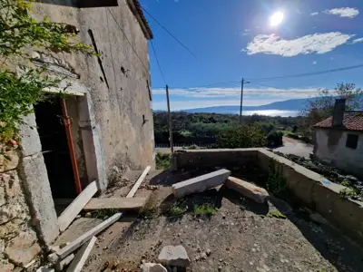 Stone house for renovation with sea view on Krk - 5