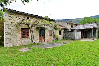 Kršan, Umgebung, freistehendes Haus zur Renovierung - 2