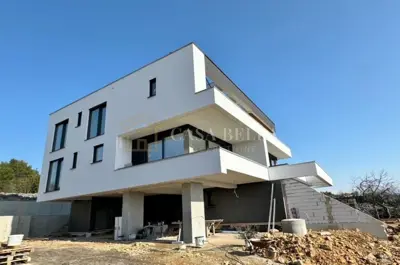 Apartment for sale in Krk, 254,7 m² - 3